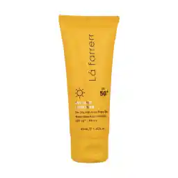 کرم ضدآفتاب و ضدلک بیرنگ لافارر مدل SPF50، مناسب پوستهای چرب، حجم 40 میلیلیتر