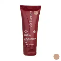 کرم ضدآفتاب و ضدلک رنگی لافارر مدل SPF40-Medium، مناسب پوستهای چرب، حجم 40 میلیلیتر کرم ضدآفتاب و ضدلک رنگی لافارر مدل SPF40-Medium، مناسب پوستهای چرب، حجم 40 میلیلیتر