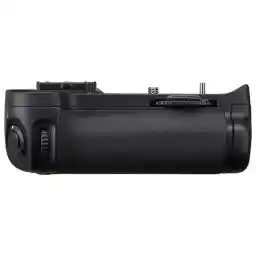 باتری گریپ نیکون مشابه اصلی Nikon MB-D11 Battery Grip for D7000 HC