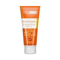 کرم ضد آفتاب رنگی فیس دوکس، SPF 50، مدل فتوزوم، مناسب انواع پوست با تنالیته روشن و حجم 40 میلی‌لیتر، غیر کومدون‌زا، ضد آب، محافظت‌کننده در برابر اشعه‌های UVA و UVB، دارای فرمولاسیون فاقد چربی، با ماندگاری 2 ساعته