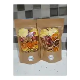 بسته بندی میموزا 2 عدد میوه مخلوط 100 گرمی (توت فرنگی، آناناس، پرتقال، سیب، موز، لیمو)