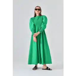 لباس دکمه ای چوبی آستین بلند یقه بلند گیپلی سبز Saade