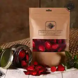 توت فرنگی خشک dried strawberry