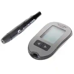 تست قند خون آکیوچک مدل Performa