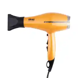 سشوار حرفهای دی اس پی مدل 37006، موتور AC با توان مصرفی 1600 وات، دارای قابلیت باد سرد و فناوری تولید یون، دسته ارگونومیک، با حالت صافکننده و حجمدهنده، وزن 350 گرم، تنظیم حرارت 3 حالته و کنترل سرعت 2 حالته، به همراه 2 سری متمرکزکننده