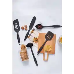 Karaca Maestro 5 Parça Servis ve Hazırlık Seti