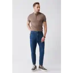 شلوار جین هویجی فیت 100% پنبه ای مدل لباسشویی مردانه آووا آبی تیره Oslo E003548