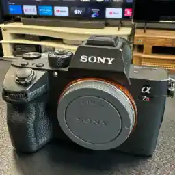 دوربین بدون آینه سونی دست دوم Sony Alpha a7R III body (شات 80000) دوربین بدون آینه سونی دست دوم Sony Alpha a7R III body (شات 80000)