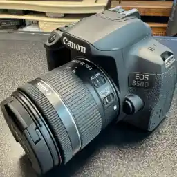 دوربین عکاسی کانن دست دوم Canon EOS 850D kit EF-S 18-55mm f/4-5.6 IS STM(شات 4500)