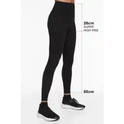 Oysho 65 cm comfortlux super high rise bilek hizasında tayt