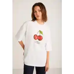 GRIMELANGE Odalys Kadın %100 Organik Pamuklu Oversize Fit Bol Kesim Kiraz Baskılı Bisiklet Yaka Beyaz T-shirt