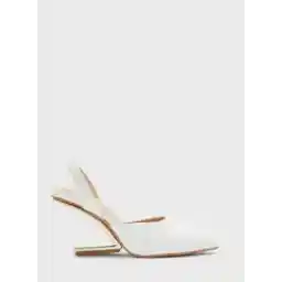 Interest Heel Pointed Pump