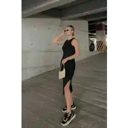 lumuteks - Black Midi Pencil Dress