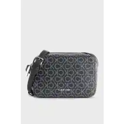 Calvin Klein Women's Black Shoulder Bag with Brand Logo and Adjustable Shoulder Strap, Stylish Look and Suitable for Daily Use