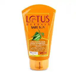 Lotus Herbals 3in 1 Matte Look Daily Sunblock SPF40 100 g