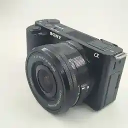 دوربین بدون آینه سونی دست دوم Sony ZV-E10 Mirrorless Camera kit 16-50mm(50 شات)