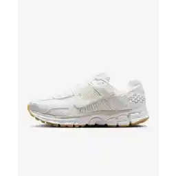 Nike Zoom Vomero 5 Women's Shoes with Reflective Accents. Nike.com