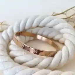 بنگل کارتیه رز گلد تیسا اکسسوری