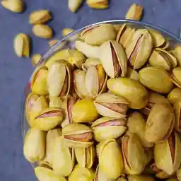 پسته اکبری دستچین شور