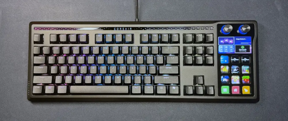 بررسی Corsair Galleon 100 SD: یک صفحهکلید گیمینگ و Stream Deck با هم ترکیب شدهاند؛ ترکیب خوبی است، اما آیا ضروری است؟